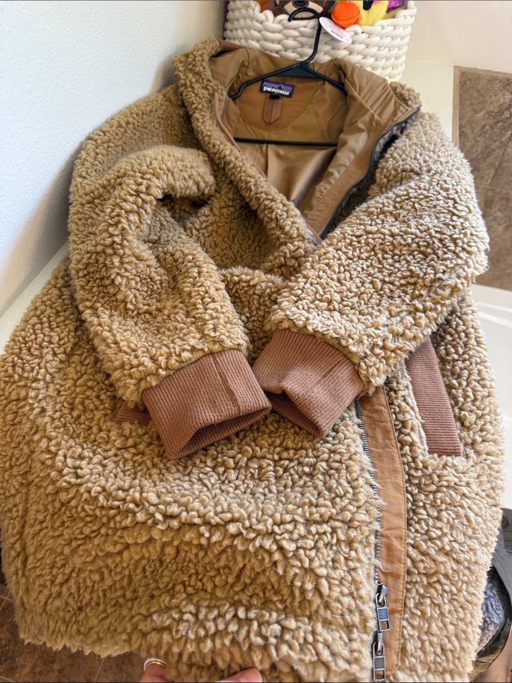 Patagonia Women's Camel Tan Sherpa Teddy Jacket